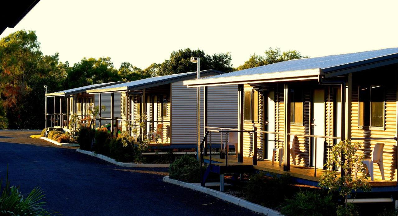Pritchard Road Country Resort Emerald Exterior photo